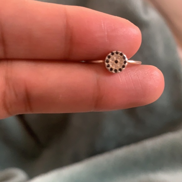 Ring with black and white stones - Picture 3 of 3